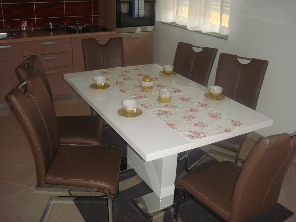 Apartments Vladimir بريفلاكا المظهر الخارجي الصورة